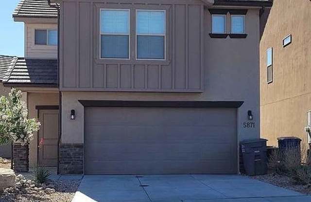 Photo of End Unit 3 Bedroom Townhome