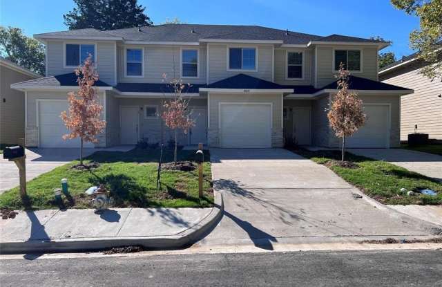 Photo of 807 S 6th Street