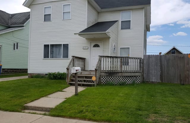 579 Sheldon Ave SE - 579 Sheldon Avenue Southeast, Grand Rapids, MI 49503