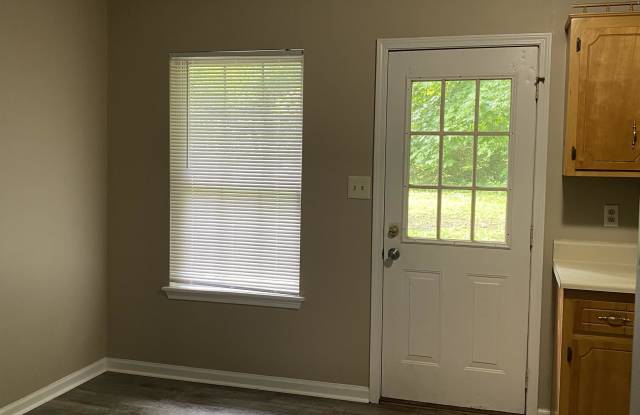 1001 Caroline street Oak Grove ky