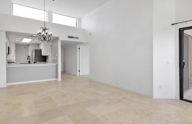 280 Cagney Ln