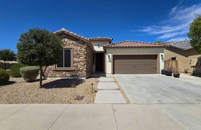 SOLAR home! Community pool  gym!