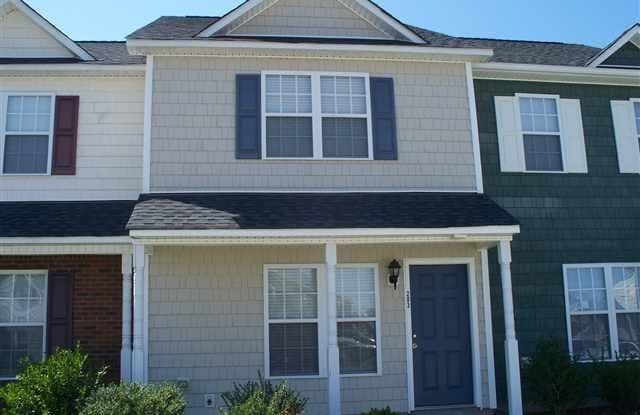 203 Ashwood Drive - 203 Ashwood Drive, Jacksonville, NC 28546