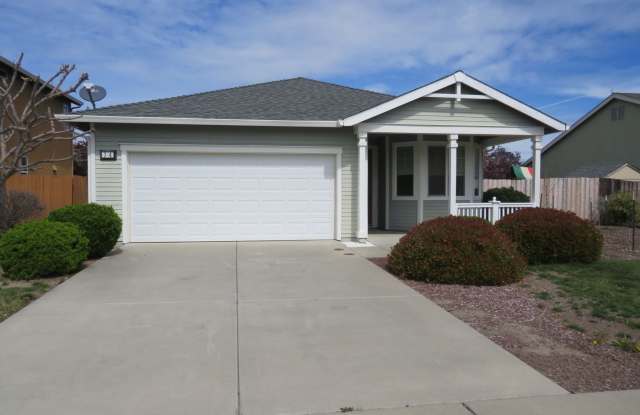 Beautiful 3 bedroom 2 bath coming soon in Orland!