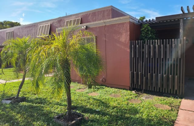 10307 Greenhouse Road - 10307 Greenhouse Road, Pembroke Pines, FL 33026