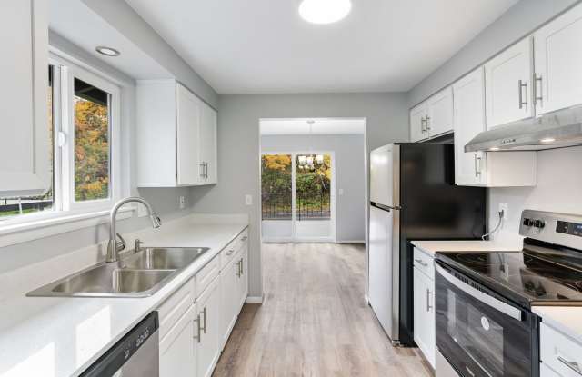 Charming, renovated West Linn apartment.