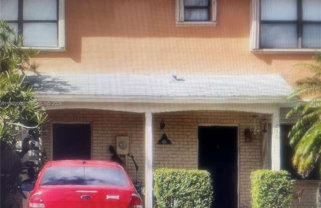 730 NW 106th Ter