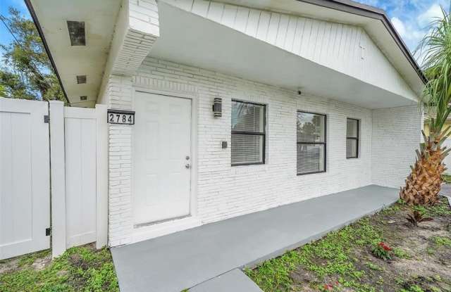 2784 NW 9th St