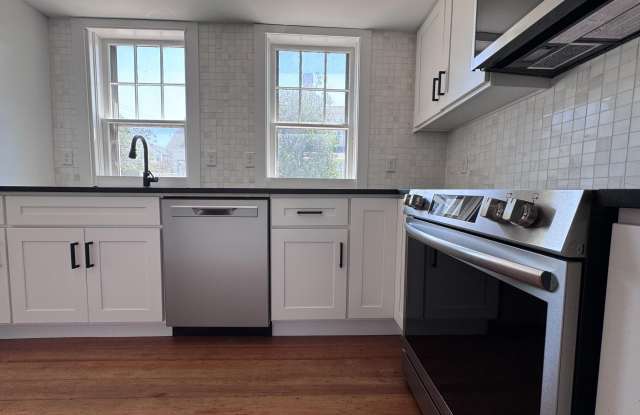 Photo of 27 Pleasant Street