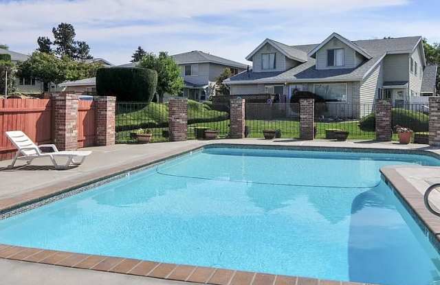100 Simon St Se