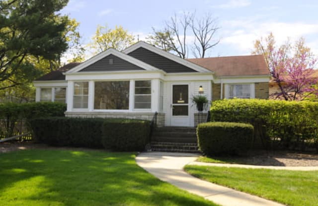 365 Windsor Avenue - 365 Windsor Avenue, Glen Ellyn, IL 60137