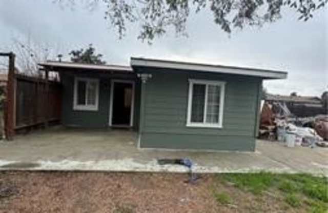 733 S San Jacinto