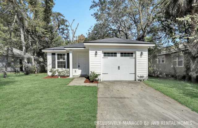 8339 Free Ave