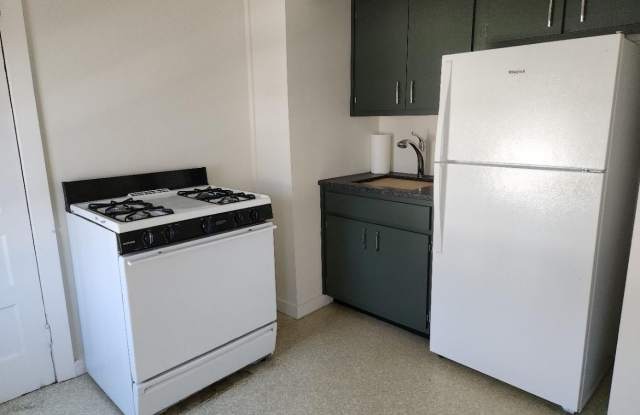 6 Willow Avenue unit: 3Rd Fl