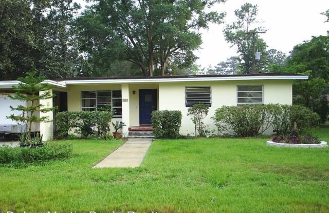 2129 NW 29th Ave - 2129 Northwest 29th Avenue, Gainesville, FL 32605