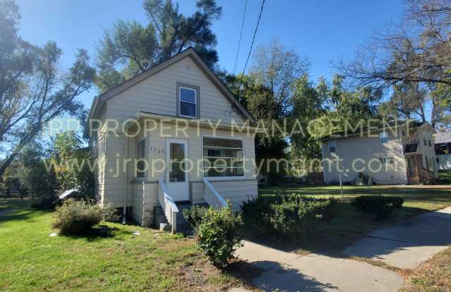 157 East Mansion Street