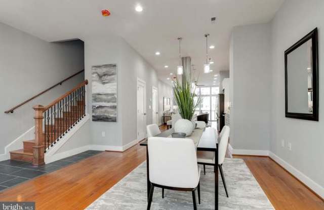 937 R Street Northwest