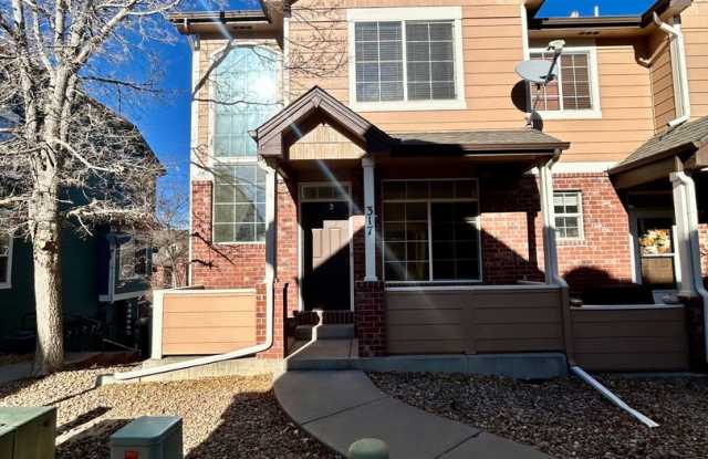 2BR End Unit Townhome in Rock Creek