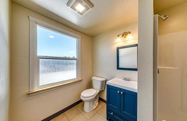 Photo of 1017 East Front Street