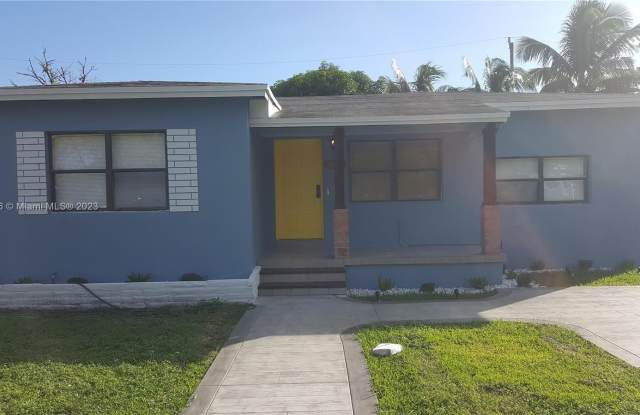 1860 NE 158th St - 1860 Northeast 158th Street, North Miami Beach, FL 33162