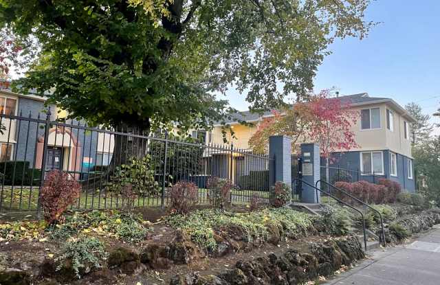 Kelli Ann Apartments