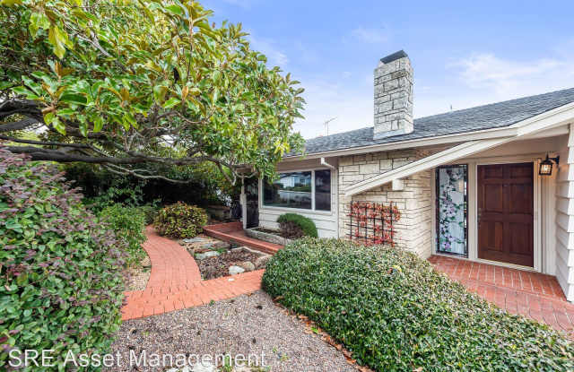 3639 Country Club Dr