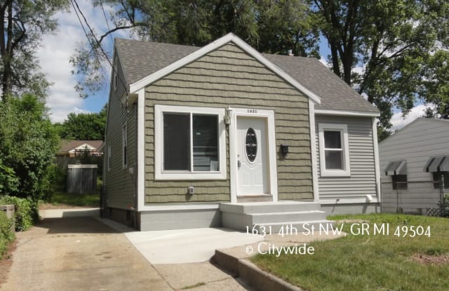 1631 4th St NW - 1631 4th Street Northwest, Grand Rapids, MI 49504