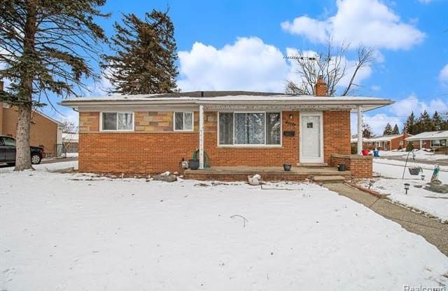 5561 CASMERE Avenue - 5561 Casmere Avenue, Warren, MI 48092