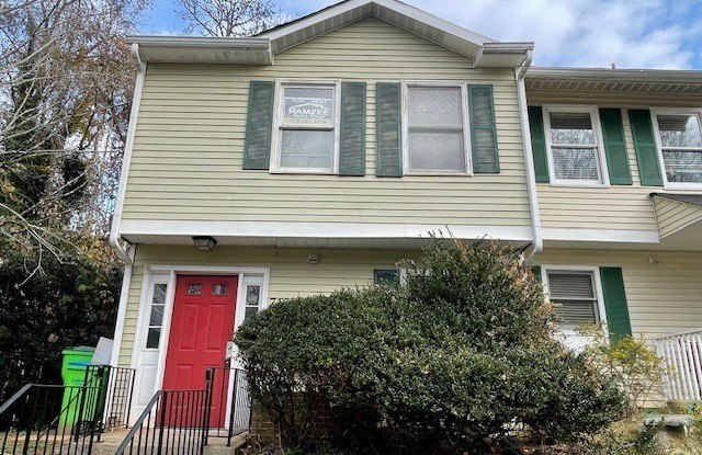 Photo of 710 Stratford Green