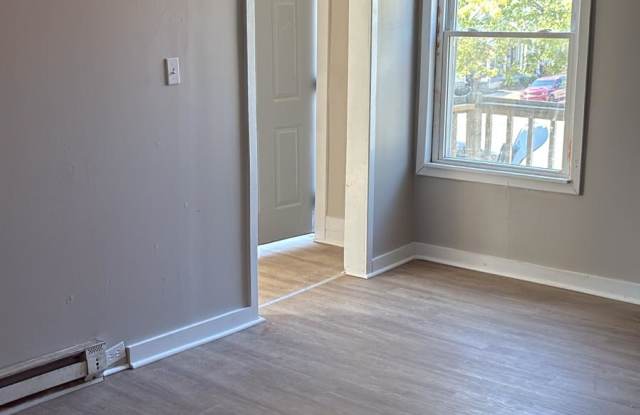 Photo of 606-608 W North stUnit 608-2