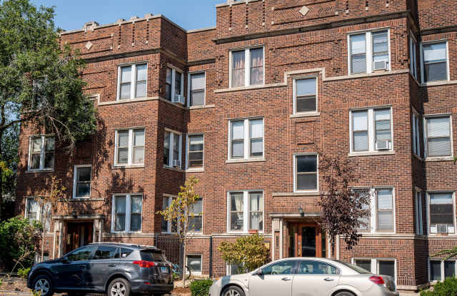 Uptown / Ravenswood - Studio - Deck