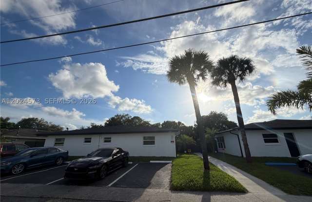 2769 NW 58th Ter