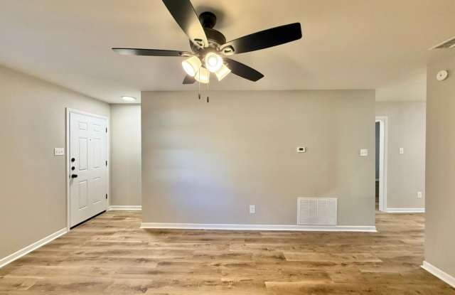 Newly Renovated Duplex for Rent!