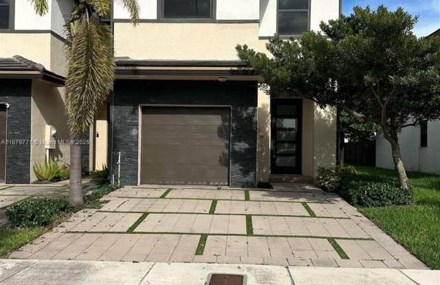 Photo of 15839 NW 91 court