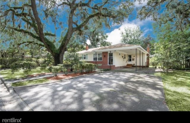 2105 East 60th Street - 2105 East 60th Street, Savannah, GA 31404