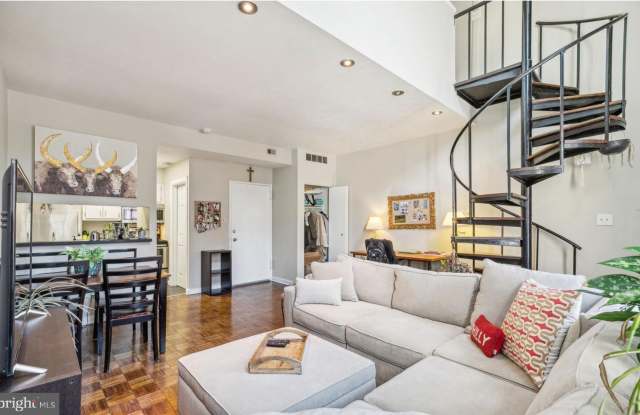 265 S 4TH STREET