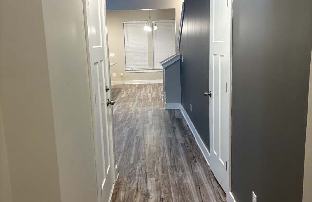 Photo of 349 Hague Dr