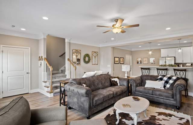 274 Broadberry Avenue