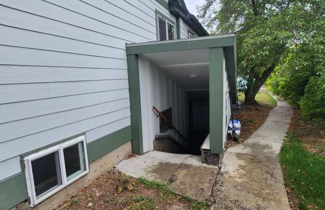 Photo of 417 South 12th Avenue - A