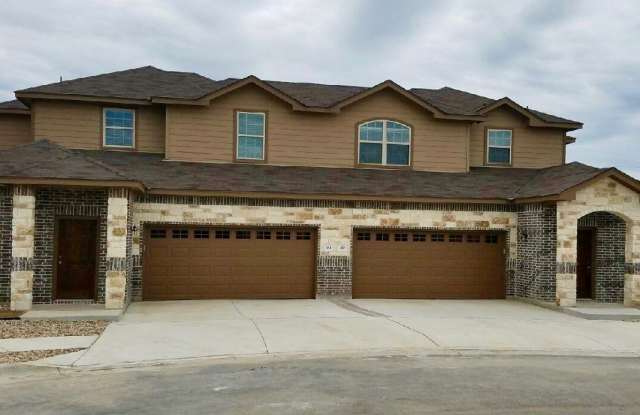 Beautiful 3 Bedroom Luxury Townhome, Kyle, Texas! photos photos