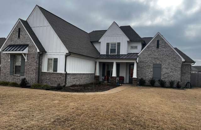 Custom Built home in a quiet subdivision - 12785 Longmire Loop South, Fayette County, TN 38002