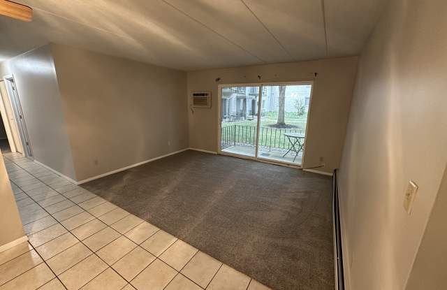 Photo of 956 S Lincoln St