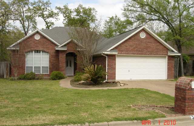 Spacious 4 Bedroom House in College Station - Minutes from Jones Crossing and Texas A! photos photos