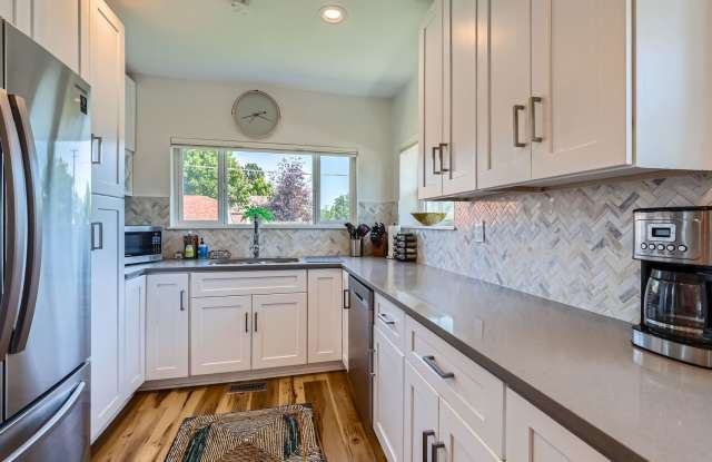 Highlands 2 BDR Turnkey Home