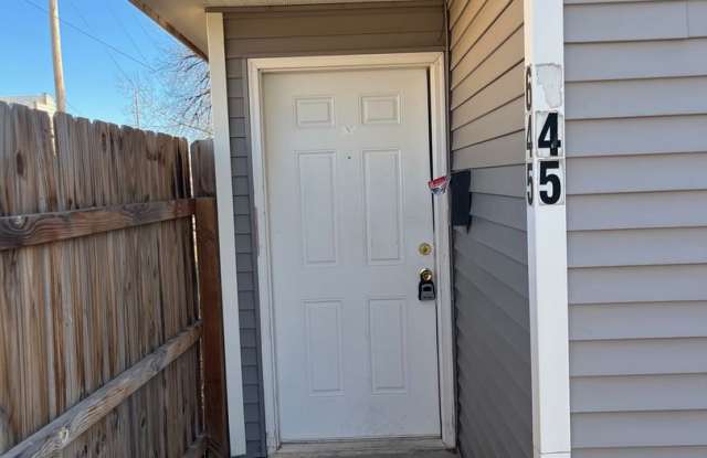 645 N Gordon