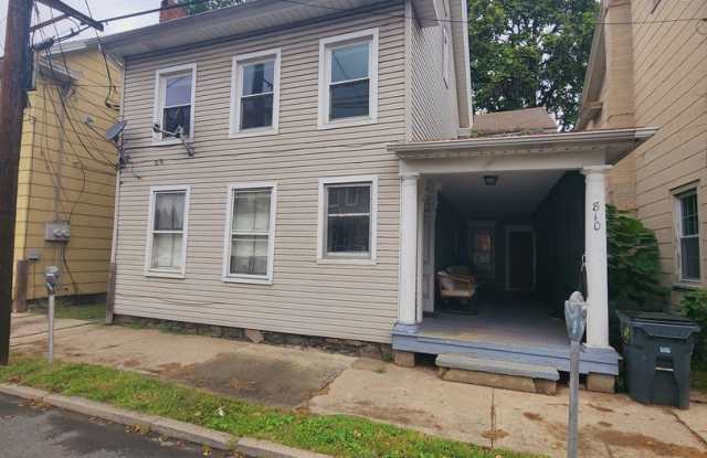 810 Monroe St