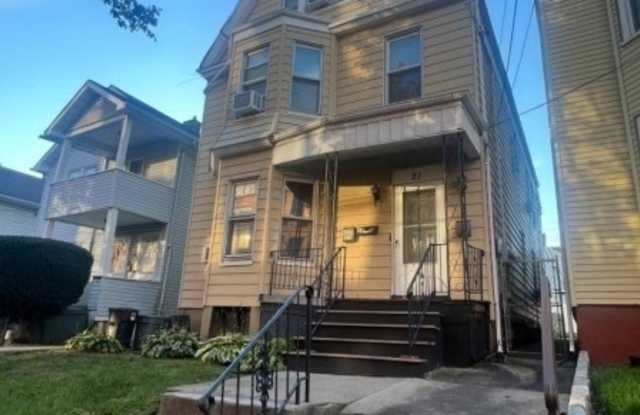 21 Terrace Pl