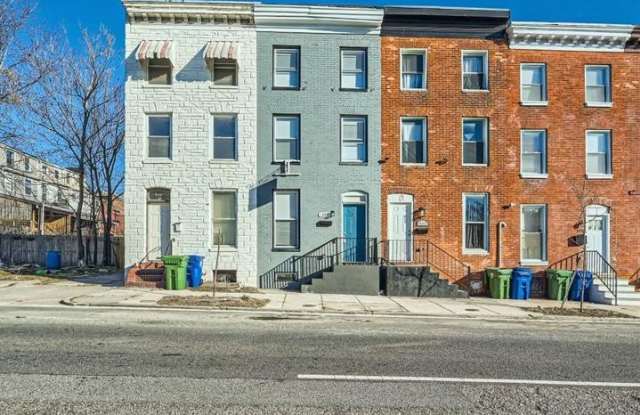 Photo of 1324 W PRATT Street