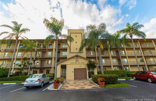 1650 SW 124th Ter - 1650 SW 124th Ter, Pembroke Pines, FL 33027