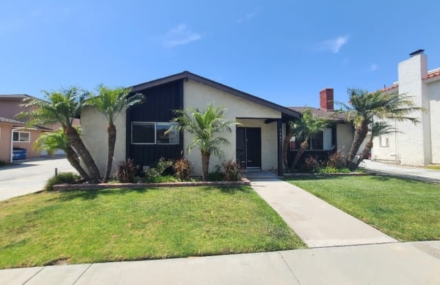 16651 Sims Lane - 16651 Sims Street, Huntington Beach, CA 92649